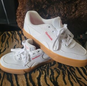 Reebok White Sneakers Slip Proof Bran New 8.5 Womens